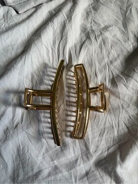 Amazon Women’s Gold Tortoiseshell Hair Claw Clips - 2 Pack